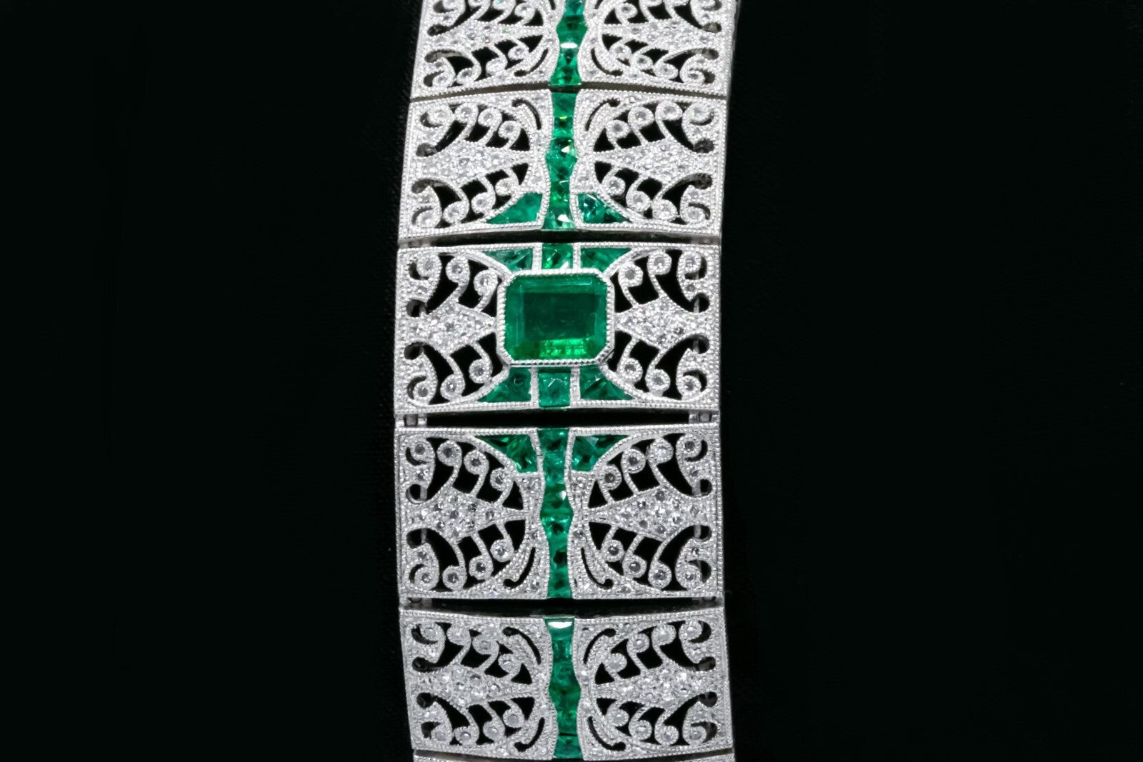 Art Deco Diamond Emerald Platinum Bracelet Handmade Natural 8.14 CTW Certified