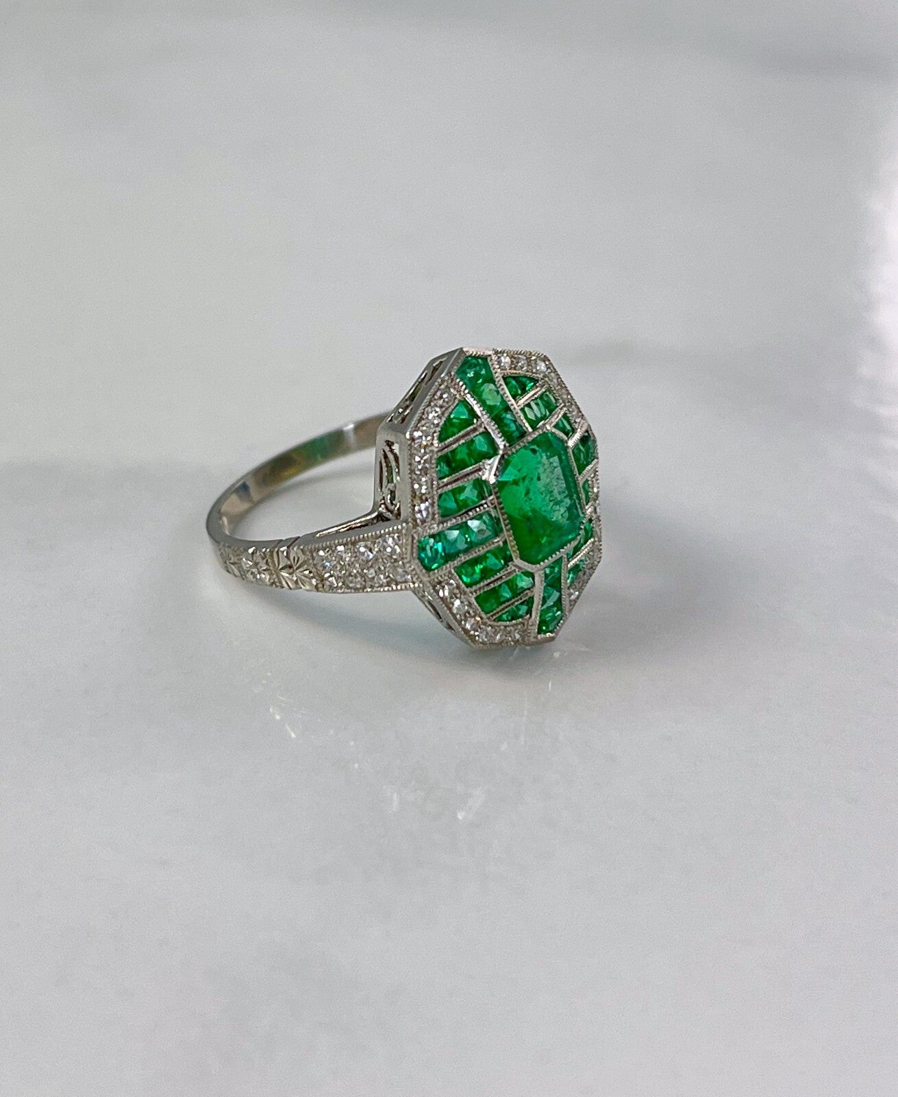 Art Deco Emerald Platinum Diamond Ring Old Mine European Cut Natural 1.58 CTW