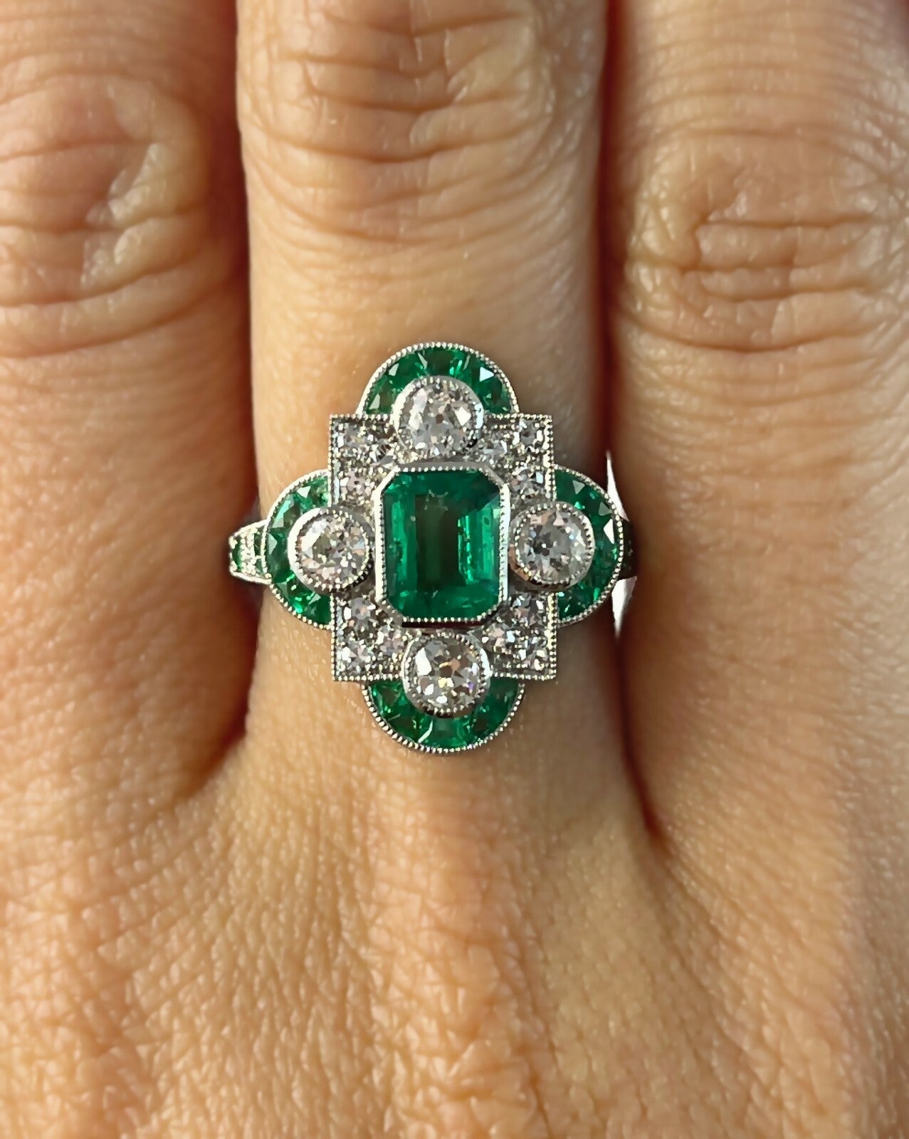 Art Deco Diamond Emerald Platinum Ring Natural 2.08 CTW